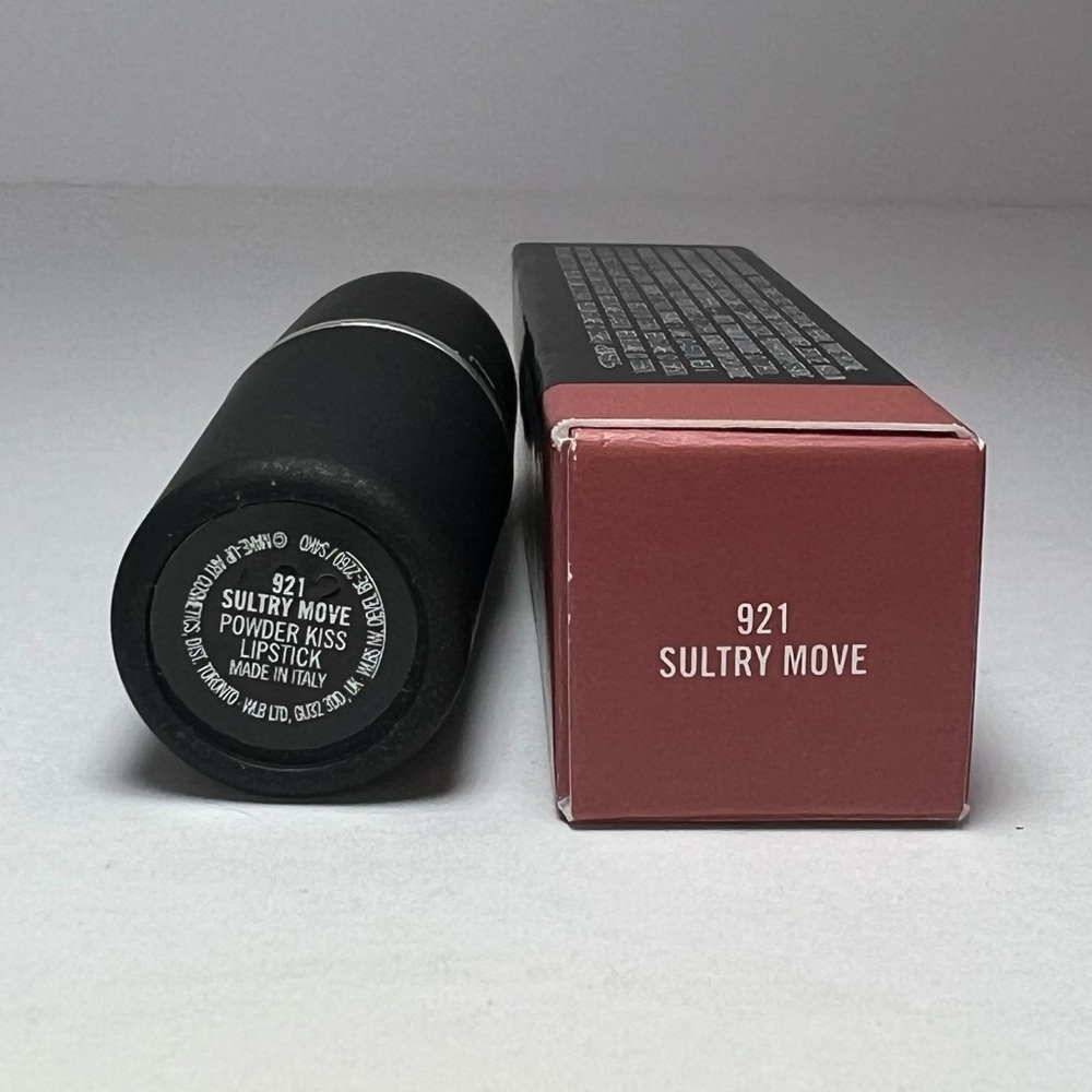 Mac Sultry Move #921 Powder Kiss Lipstick